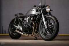Ngựa chiến Honda CB750 lột xác phong cách Cafe Racer