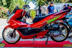 PCX 150 độ mang nét đẹp vi diệu khiến người xem rung động