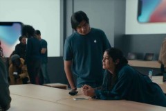 Samsung tung quảng cáo: Galaxy S9 lướt nhanh như gió, không lo "lag" như iPhone