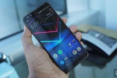 Cận cảnh HTC U12+:Thiết kế bằng kính đẹp mắt, cấu hình mạnh mẽ