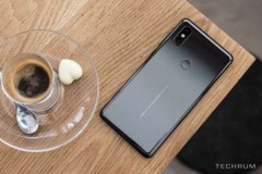 Cận cảnh Xiaomi Mi MIX 2S vừa chính thức trình làng