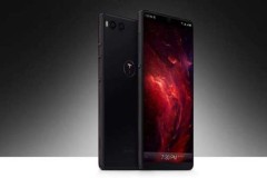 Smartisan R1: Smartphone đầu tiên dung lượng lưu trữ lên đén 1 TB