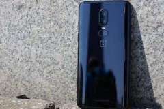 Mổ bụng OnePlus 6: Dễ vỡ, khó sữa chữa do 2 mặt đều làm bằng kính