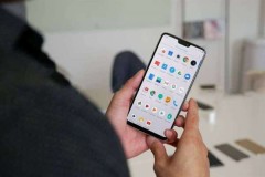 Trên tay nhanh OnePlus 6 màn hình tai thỏ, Snapdragon 845, Android 8.1 Oreo