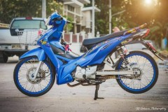 Wave 110 độ mang vẻ đẹp hoài cổ với những món đồ chơi hiện đại