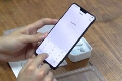 Xuất hiện hộp đựng Xiaomi Mi 8 in hình ảnh thiết kế với notch tai thỏ, camera kép