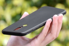 Hình ảnh ốp lưng tiết lộ nhiều thông tin thú vị về thiết kế OnePlus 6
