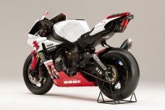 YamahaR1 Suzuka 8H 2018 kỷ niệm 20 năm so dáng cùng R1 1998