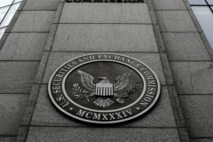 Giám đốc SEC: Bitcoin và Ether không phải là chứng khoán