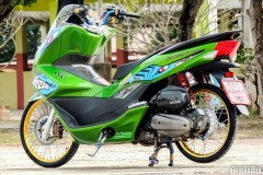 PCX 150 độ chất lừ với phong cách cá mập lên bờ của dân Thái