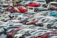 Quá trình tái chế xe sắt vụn thành động cơ mới