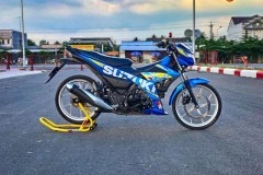 Raider 150 Fi độ - sự gợi cảm toát lên ở phần đầu của biker Tiền Giang