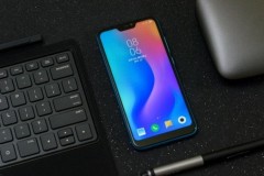 Redmi 6 Pro màu xanh lộ ảnh báo chí sắc nét, ấn tượng