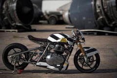 Royal Enfield -mãn nhãn với 'Gã quái vật nước rút' Lock Stock