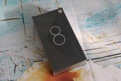 Trên tayXiaomi Mi 8: Con quái vật sẽ khuấy đảo phân khúc cao cấp thời gian tới