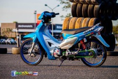 Wave 125 độ - thân xác hoài cổ với option đồ chơi hiện đại