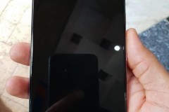 Lộ diện hình ảnh thực tế Pixel 3 XL "trắng tinh khôi"