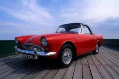 Điểm qua một số mẫu xe James Bond cổ điển có giá mềm