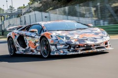 Siêu xe Lamborghini Aventador SVJ có những thay đổi gì đáng chú ý
