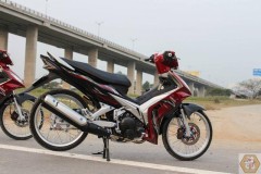 Ngắm siêu phẩm Exciter 135 độ tam anh sắc đỏ khoe dáng giữa phố