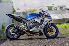 Soi chi tiết hàng độc Yamaha R1 2005 độ lên R1 2015