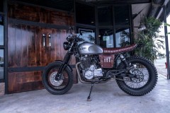 Honda CB400SS bản tùy chỉnh đến từ ZEUS CUSTOM