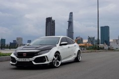 Honda Civic độ widebody và dàn âm thanh 400 triệu tại Việt Nam