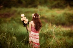 Là con gái, đừng sống quá mộng mơ!