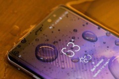 Những smartphone cao cấp này sẽ sớm trở nên 'lỗi thời'
