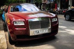 Rolls-Royce Ghost mang biển "ngũ quý" tái xuất Sài thành