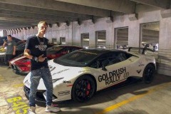 Lamborghini Huracan Performante bị trộm đập cửa kính lấy nhiều đồ đạc