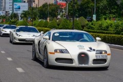 Siêu xe Bugatti Veyron vượt 2.000 km xuyên Việt thành công