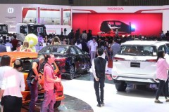 Ôtô nhập khẩu vẫn đi ngược kỳ vọng