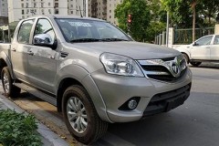 Xe bán tải Trung Quốc Foton Tunland đầu tiên về Việt Nam