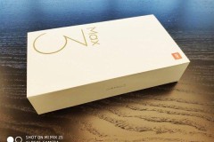 Xuất hiện ảnh chụp thực tế về hộp đựng mẫu điện thoại Xiaomi Mi Max 3
