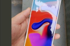 Xuất hiện phiên bản màu trắng tinh khôi với độ bóng như ngọc bích của OPPO Find X