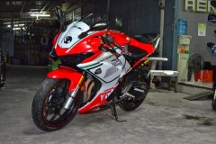 Yamaha R3 độ với cái tên hoàn toàn mới là R3M AMG V4