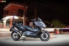 Yamaha T-max 530 DX đẹp rạng ngời sau khi nâng cấp