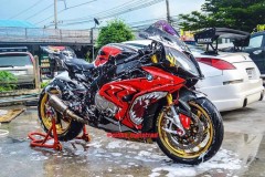 BMW S1000RR đậm chất chơi với hình thể cá mập Sharks