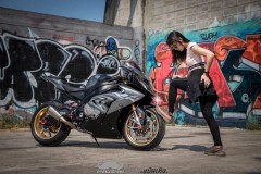 Chân dung nữ Biker Thái và tình yêu BMW S1000RR
