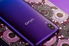 Lộ diện hình ảnh trên tay người dùng của Vivo X23, hé lộ máy có màn hình tai thỏ