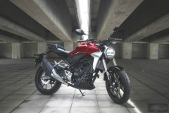 Đánh giá toàn diện 2018 Honda CB300R giá 102 triệu đồng