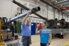 Bên trong nhà máy chế tạo siêu tăng Leopard 2 của NATO