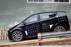 Sion: mẫu xe điện với 330 tấm pin mặt trời
