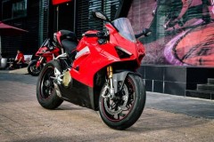 Ducati Panigale V4S độ thêm bộ ống xả trị giá gần 200 triệu đồng