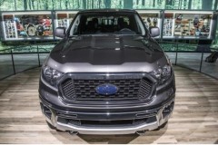Ford Ranger 2019 có thiết kế được tinh chỉnh, bổ sung nhiều công nghệ hiện đại