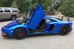 Lamborghini Aventador và McLaren 675H bị giữ khi đến đường đua vì quá tốc độ