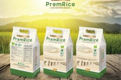 Hình ảnh nón lá và những người nông dân “một nắng hai sương” được khắc hoạ trên bao bì gạo Việt