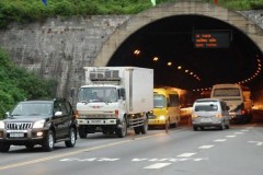 Hơn 300 vết nứt vỏ hầm Hải Vân ổn định, nằm trong giới hạn an toàn