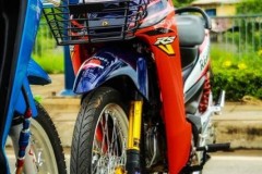 Wave Repsol trong bản độ đầy tính sáng tạo khoe sắc cùng bạn bè